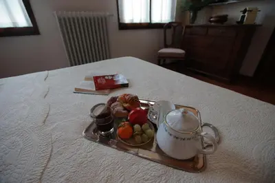 Set per la preparazione di tè e caffè presso S. Spirito Studio Flat