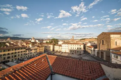 Vista generica su Firenze o vista sulla città dall'interno dell'hotel