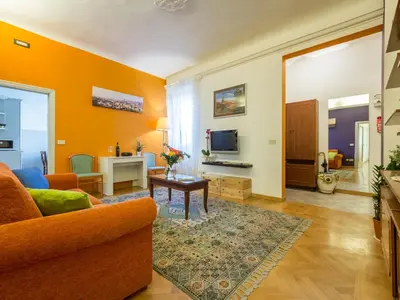 TV o dispositivi per l'intrattenimento presso Paolo and Carlotta's Home - large and central apartment between two nice parks