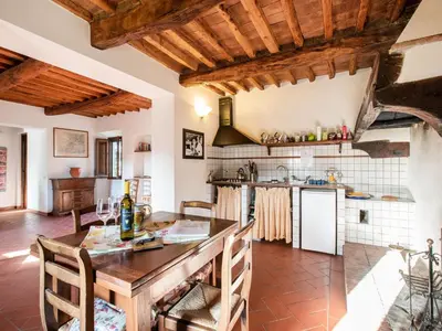 Cucina o angolo cottura di Holiday Home with Vineyard Vibes