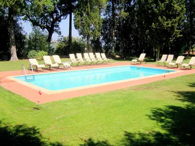 Piscina di Cosy holiday home in Tuscany with shared swimming pool o nelle vicinanze