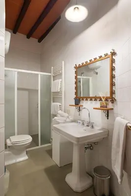 Bagno di Unique Apartment with Private Terrace and Gothic Details