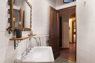 Bagno di Unique Apartment with Private Terrace and Gothic Details