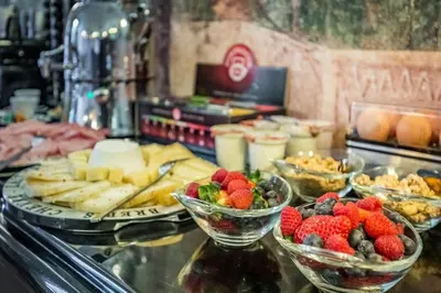 Cibo presso l'hotel o nelle vicinanze