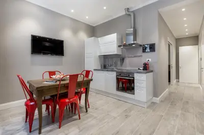 Cucina o angolo cottura di Bell Tower Apartments with View