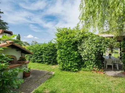 Giardino di Holiday Home Il Colombaino by Interhome