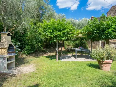 Giardino di Holiday Home Bulleri by Interhome