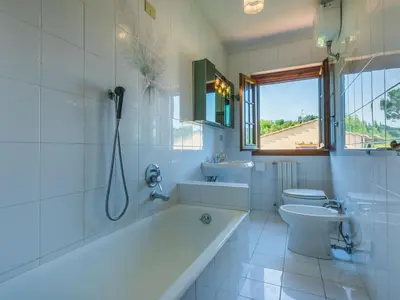 Bagno di Holiday Home Il Poggetto by Interhome