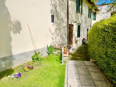 Giardino di DaLu Florence apartment Lucilla - private car park 15 minutes to the city center
