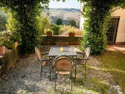 Giardino di Tuscan Haven with Pool