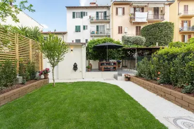Giardino di GuestHost - Le stanze di Carla! Bagno privato, cucina in comune