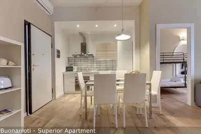 Cucina o angolo cottura di David & Buonarroti Apartments by Mamo Florence