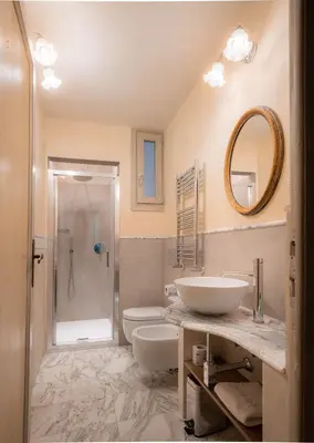 Bagno di Novella House