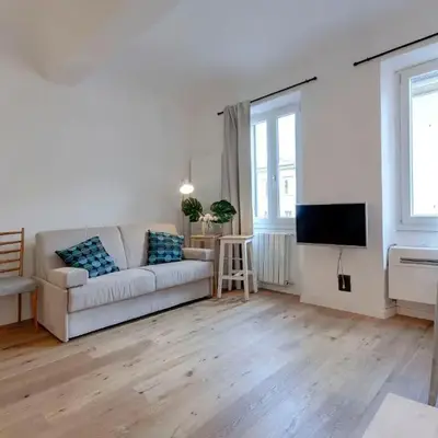 Scala Apartment by Mamo Florence
