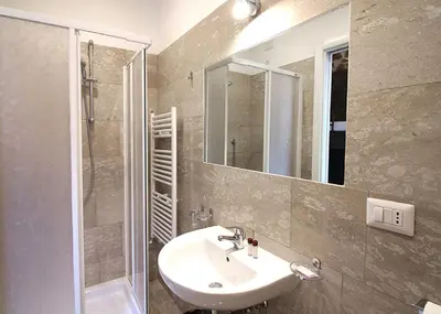 Bagno di NEW GENERATION HOSTEL Florence
