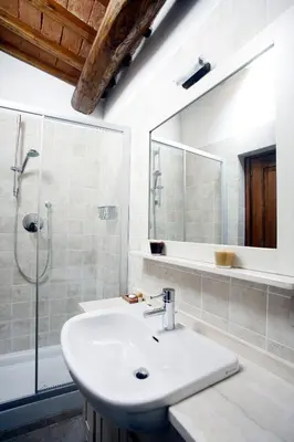Bagno di Villa Pian De Noci - Tenuta del Palagio