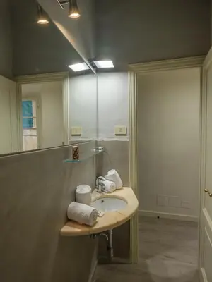 Bagno di BEAUTIFUL FLAT IN OLTRARNO