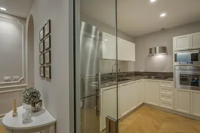 Cucina o angolo cottura di Sophisticated Home