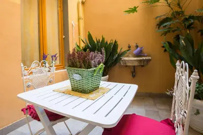 Giardino di Charming Fiesolana Apartment in heart of Florence