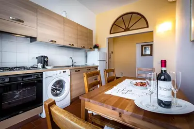 Cucina o angolo cottura di Classic Tuscany Apartments by Mmega