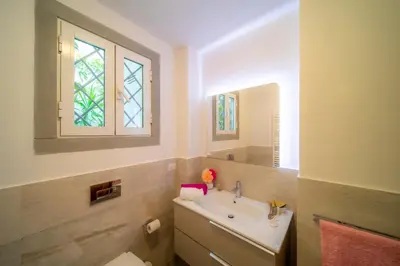 Bagno di Little Gem in the city center