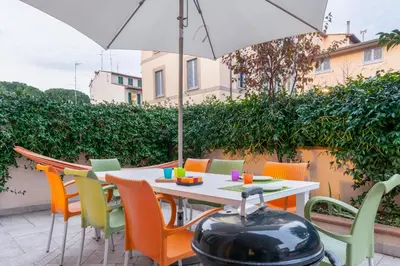 Giardino di GuestHost - Colorful Boccaccio Apartment