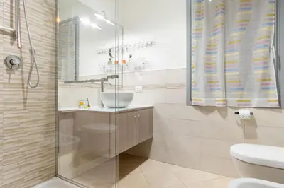 Bagno di GuestHost - Colorful Boccaccio Apartment