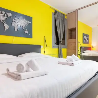 GuestHost - Colorful Boccaccio Apartment