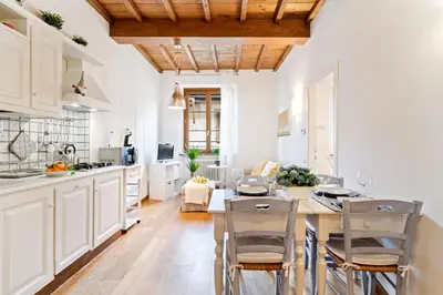 Cucina o angolo cottura di GuestHost - Florence City Center Flat Via Dei Neri