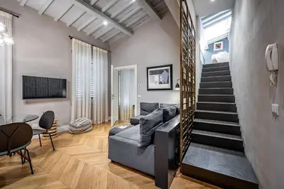 TV o dispositivi per l'intrattenimento presso Hs4U Ricasoli Luxury apartment near Duomo N.1