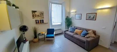 Area soggiorno di Charming & spacious Florentine home just two mins from tram stop