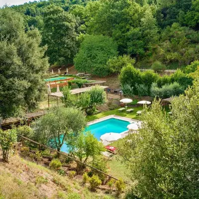 Brucina - Private holiday apartment with shared pool