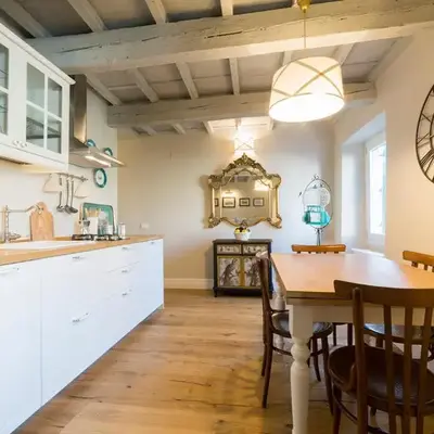 Oltrarno Real Mood Florentine Apartment
