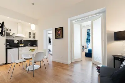 Cucina o angolo cottura di Lovely apartment with balcony