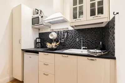 Cucina o angolo cottura di Lovely apartment with balcony