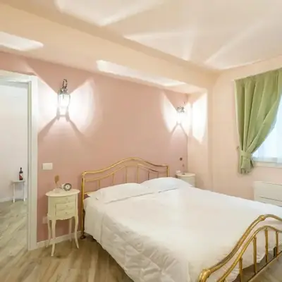 Charming apartment in Lastra a Signa with included parking