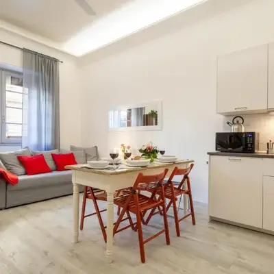 Central Station Apartment by Mmega