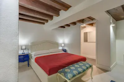Letto o letti in una camera di Accommodation in Florence - Duomo