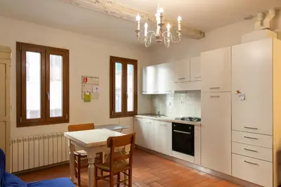 Cucina o angolo cottura di Graceful apartment in the heart of Florence
