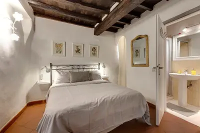 Letto o letti in una camera di Florence Holiday Homes Santa Maria Novella