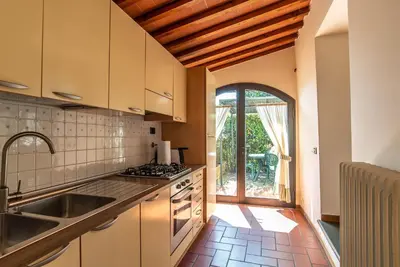 Cucina o angolo cottura di Live Tuscany! Apartment on the hills of Florence!