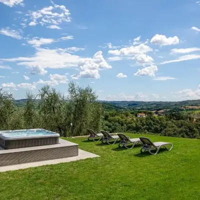 Live Tuscany! Apartment on the hills of Florence!