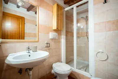 Bagno di 2 - Monolocale silenzioso a due passi dal centro