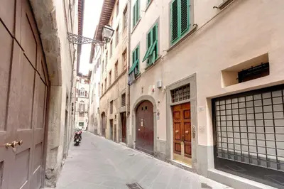 Planimetria di Velluti Apartment by Mamo Florence