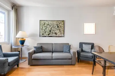 Area soggiorno di GuestHost - Piazza Santa Croce Design Apartment with Balcony