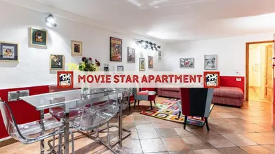 Area soggiorno di Movie Star Apartment with garden