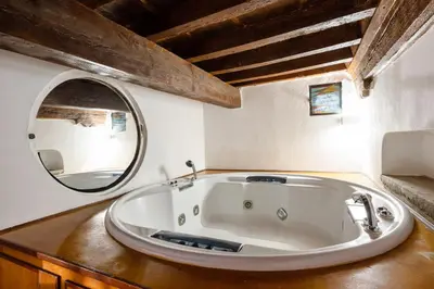 Bagno di GuestHost - Palazzo Pitti Apartment with Terrace