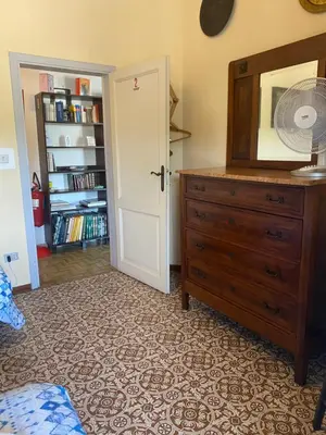 Biblioteca nell'appartamento