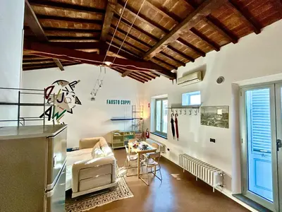 Cucina o angolo cottura di Bright House with terrace in Santa Croce