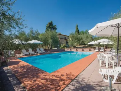 Piscina di Tuscany Bliss Garden Retreat o nelle vicinanze